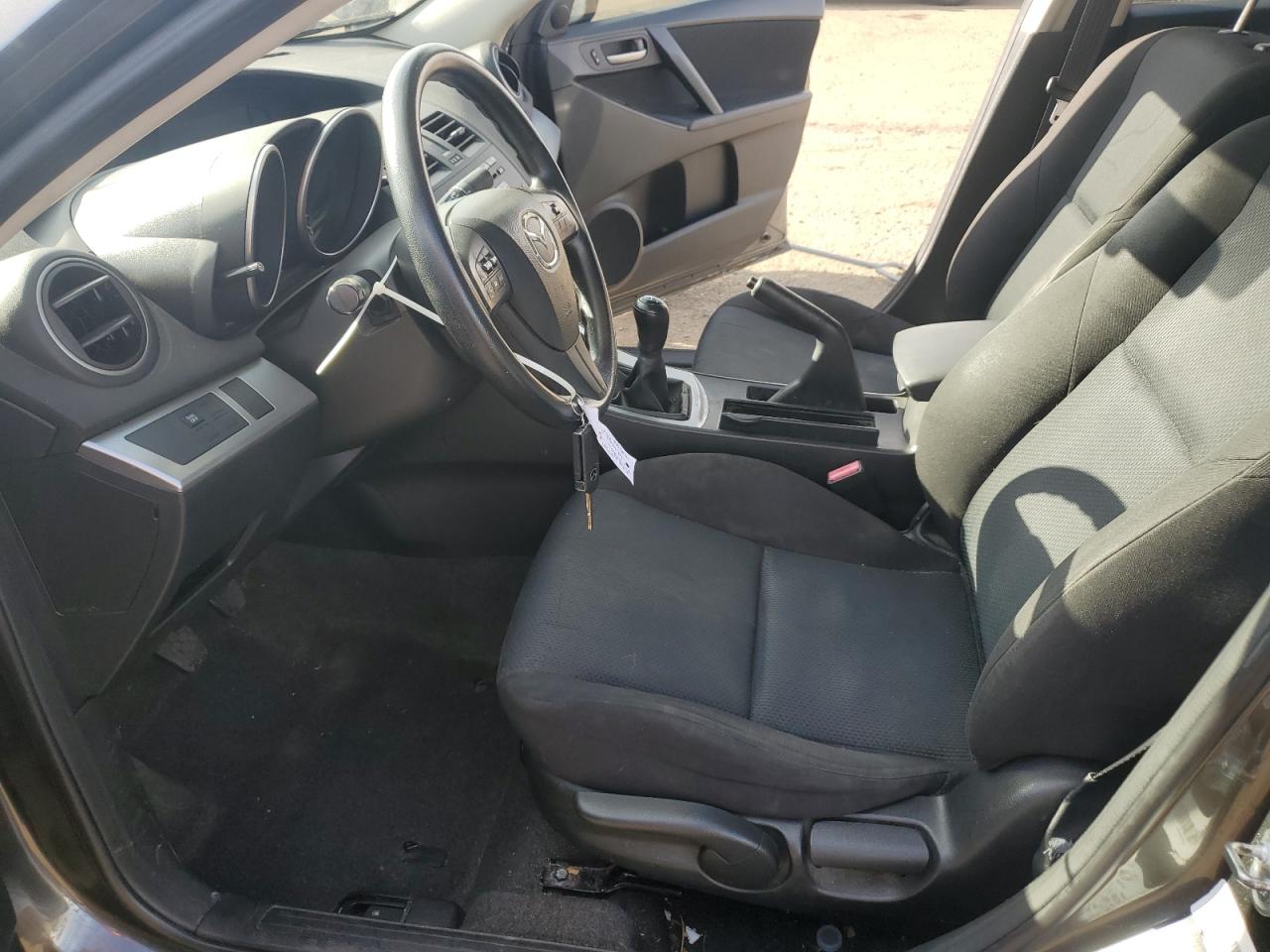 Lot #3305301304 2011 MAZDA 3 I