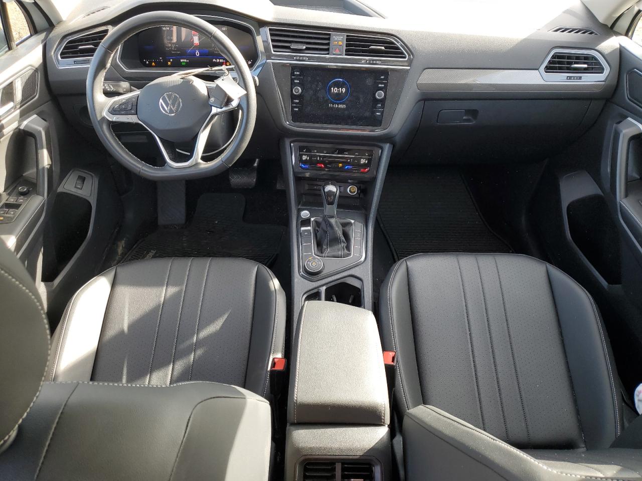 VOLKSWAGEN TIGUAN SE