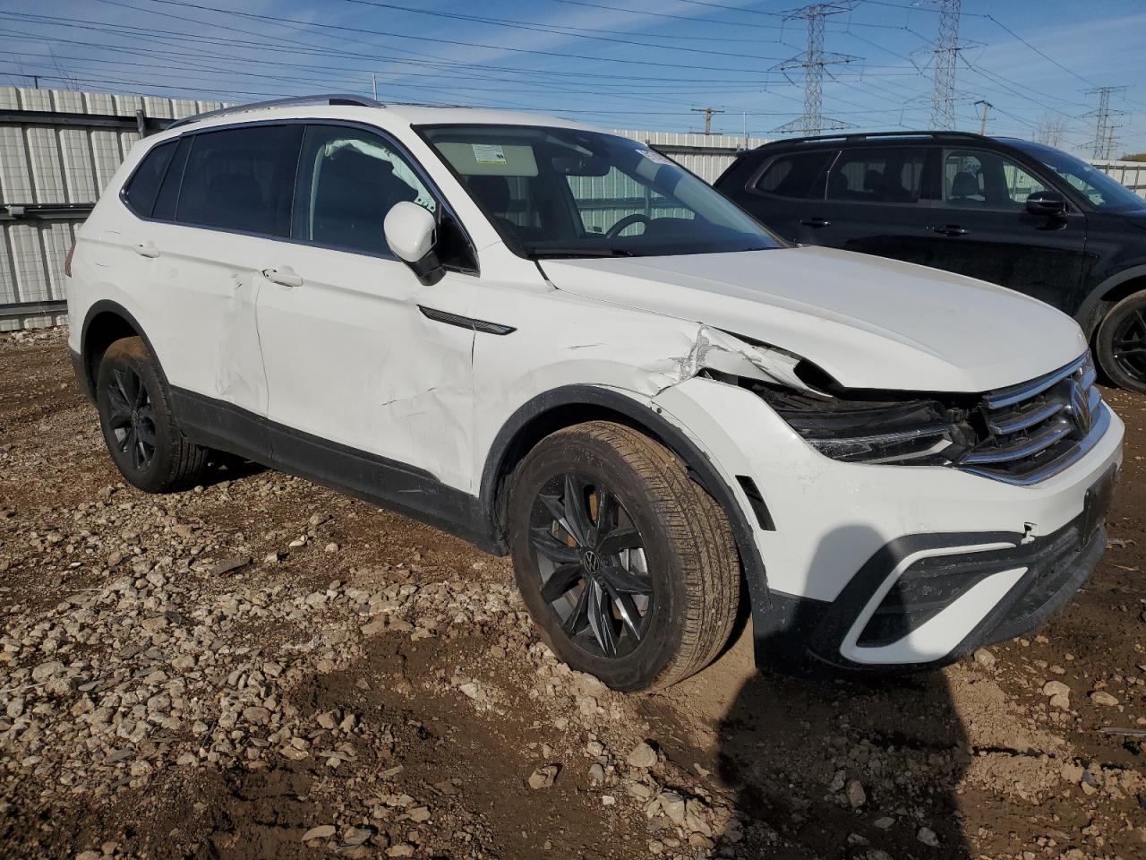 VOLKSWAGEN TIGUAN SE