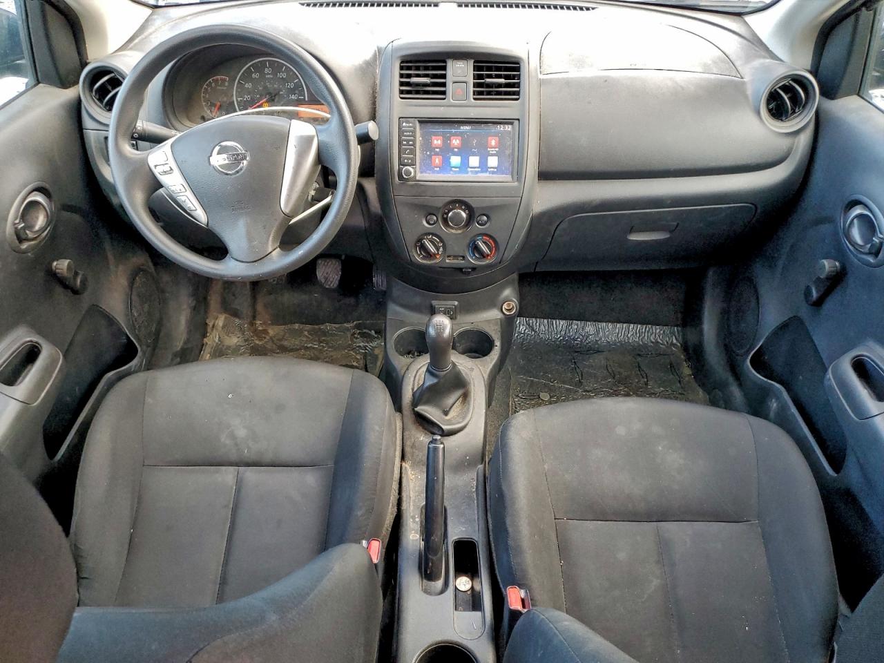 NISSAN VERSA S