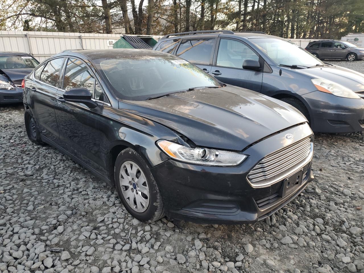 FORD FUSION S