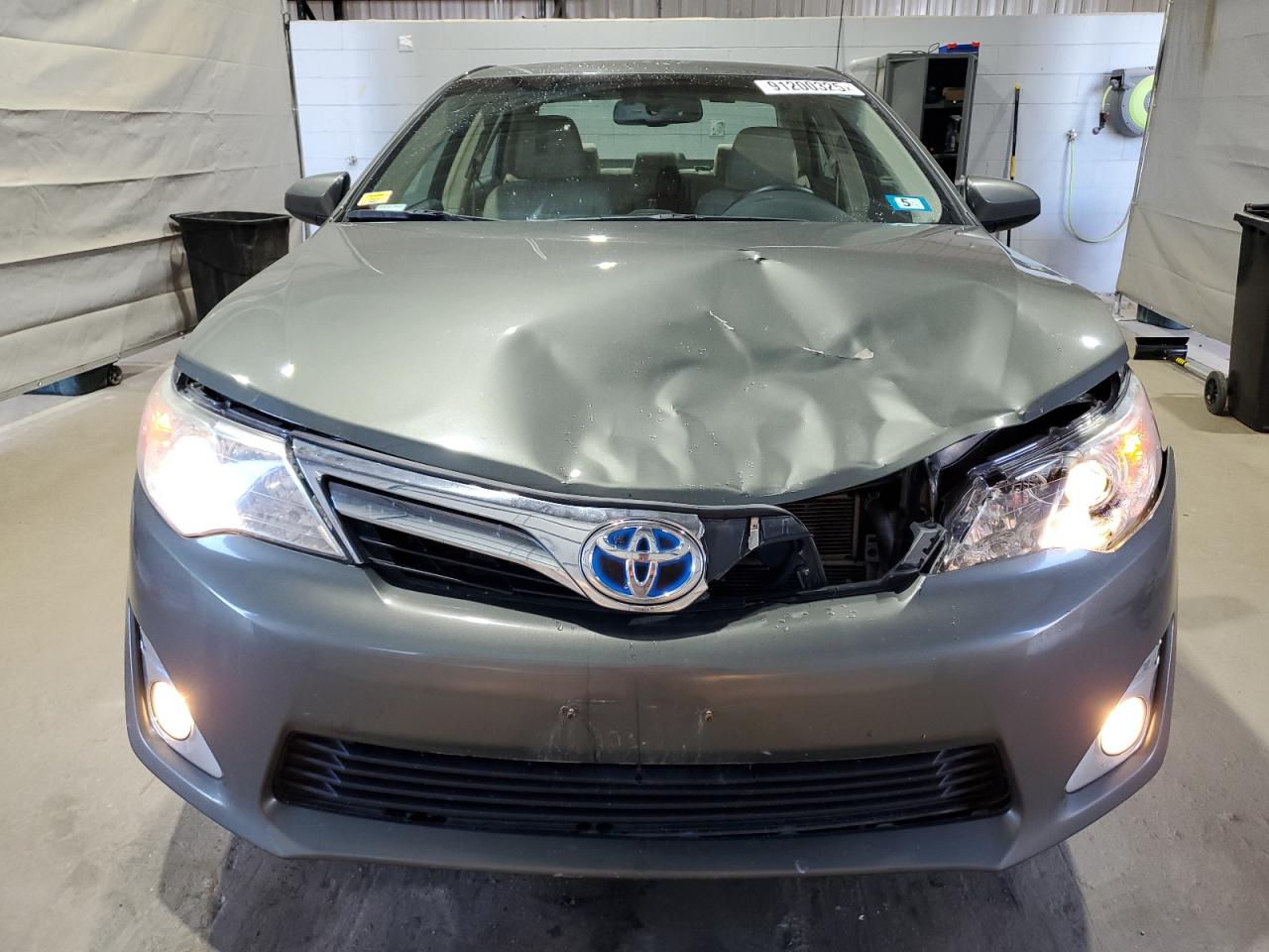 TOYOTA CAMRY HYBRID