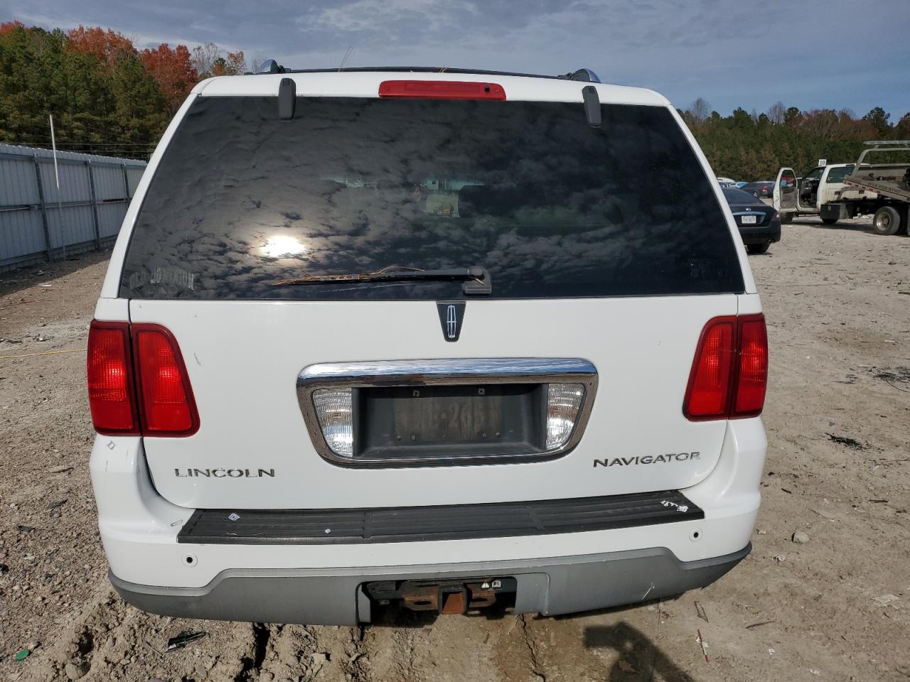 Lot #3297111511 2003 LINCOLN NAVIGATOR
