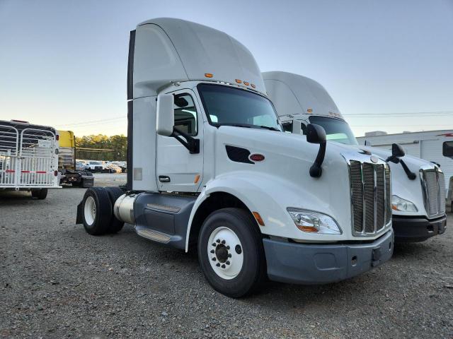 Global Auto Auctions: 2016 PETERBILT 579