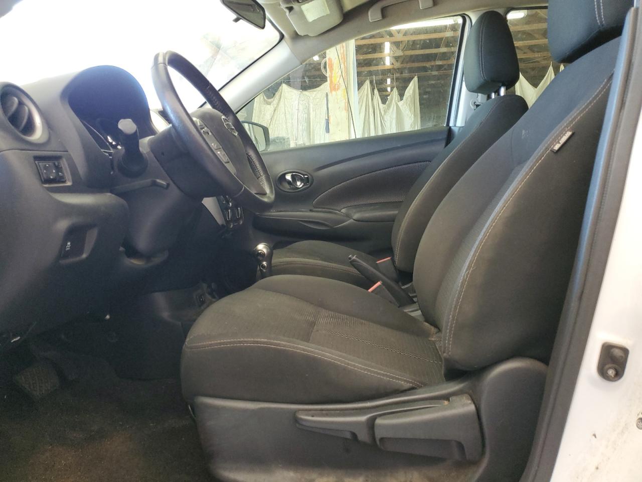 NISSAN VERSA S