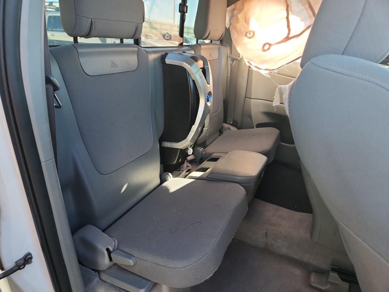 TOYOTA TACOMA PRERUNNER ACCESS CAB