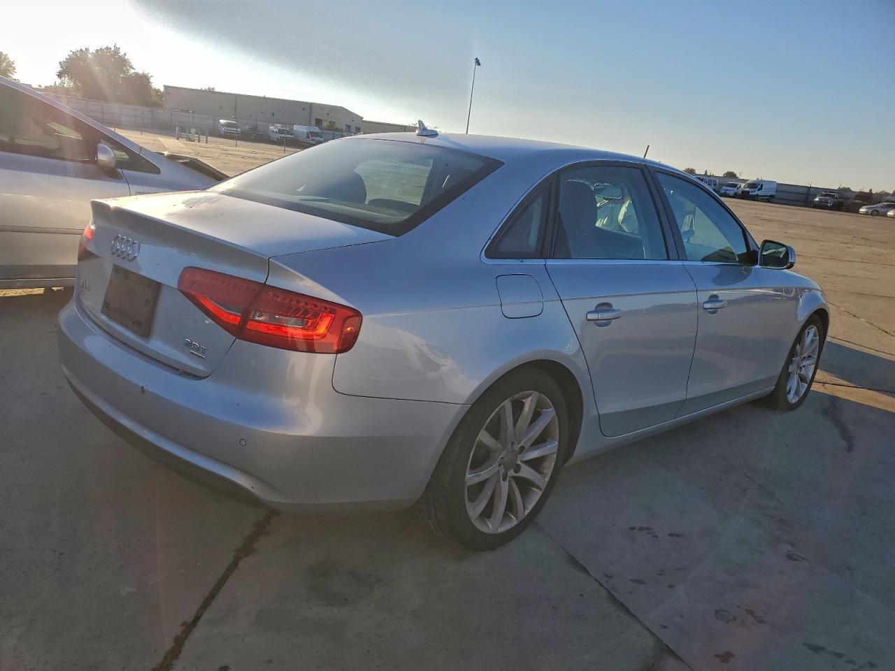 AUDI A4 PREMIUM PLUS