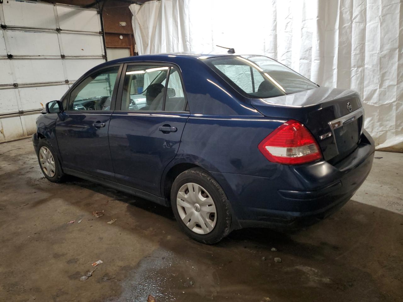 NISSAN VERSA S