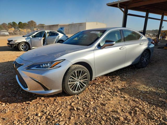 Global Auto Auctions: 2024 LEXUS ES 300H BA