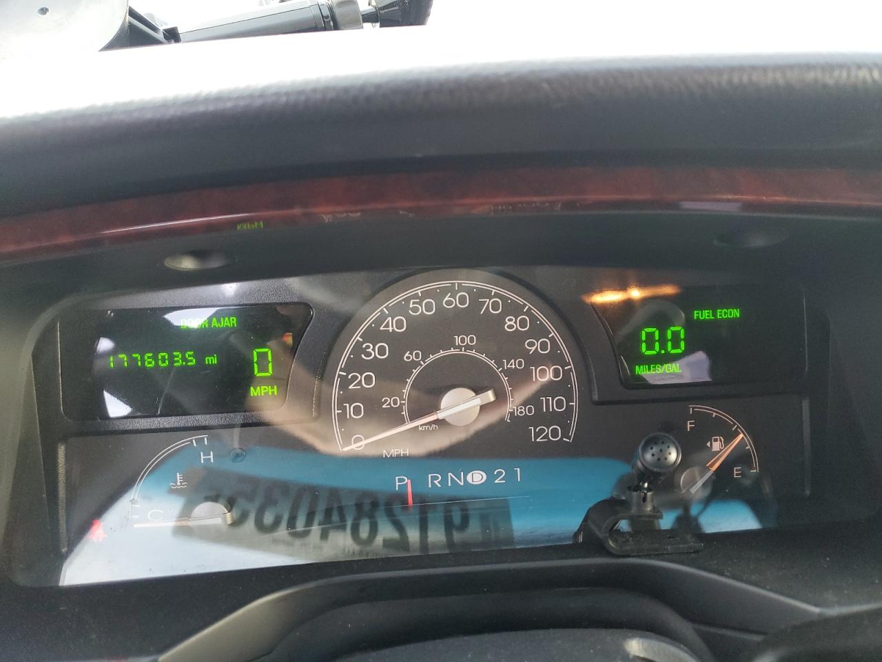 Lot #3297272378 2004 LINCOLN TOWN CAR E