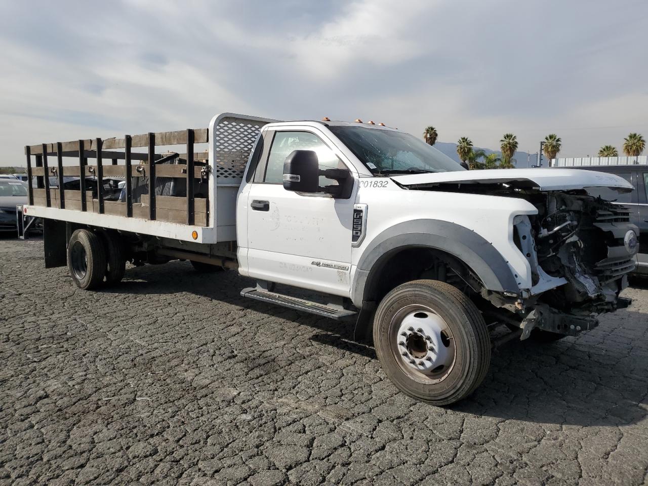FORD F-550 SUPER DUTY