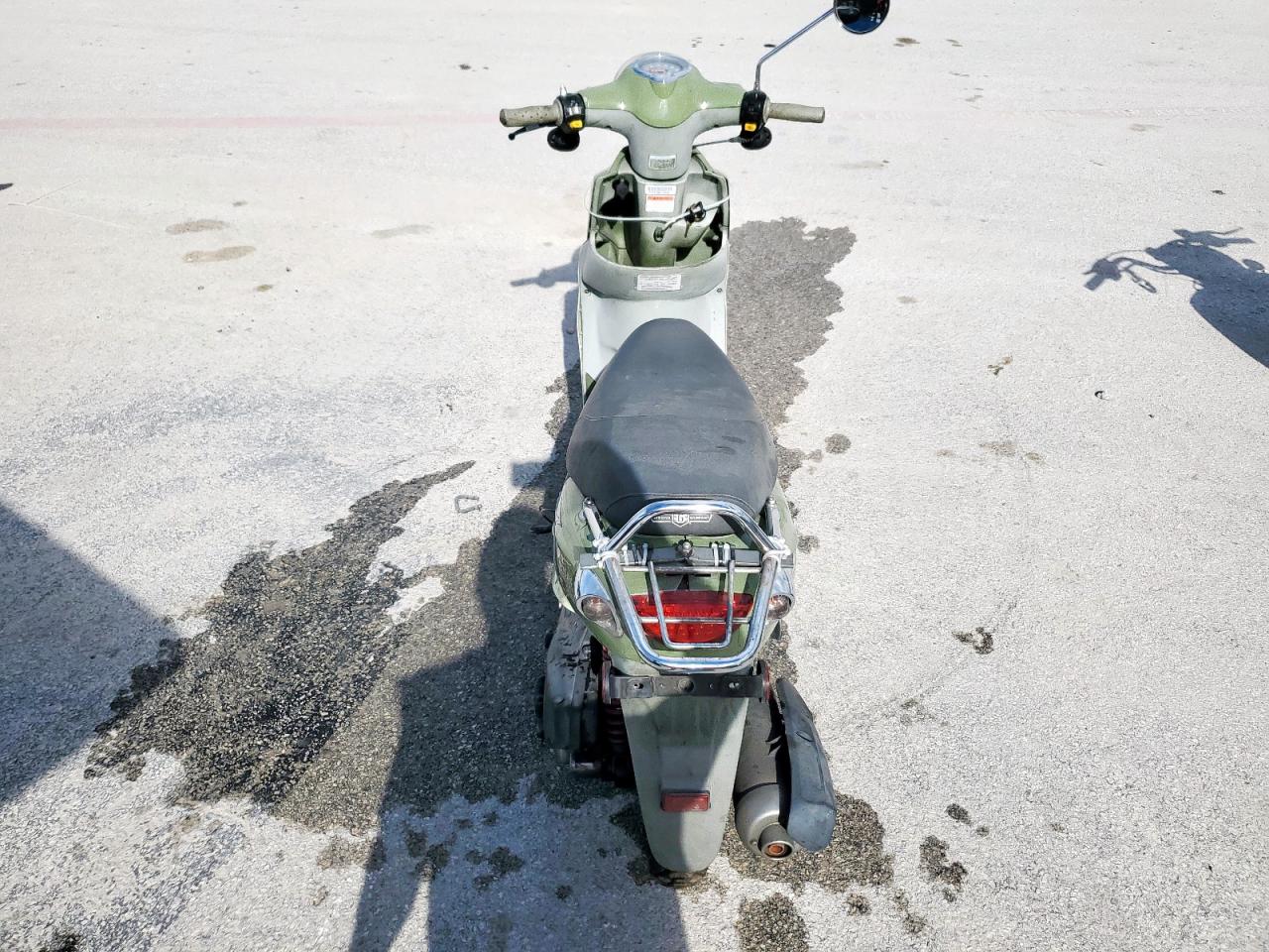 Lot #3318021399 2009 GENUINE SCOOTER CO. BUDDY 150