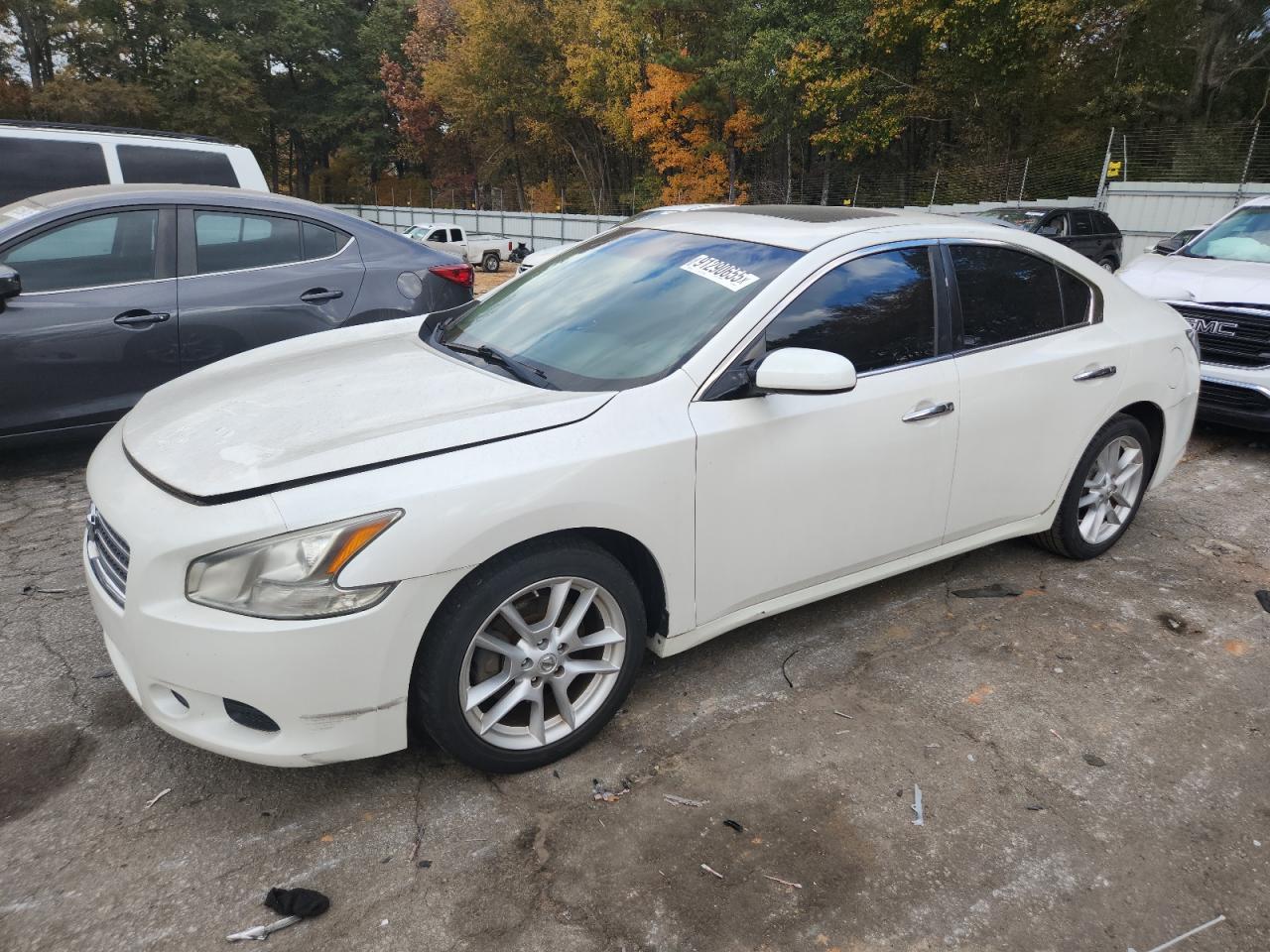 NISSAN MAXIMA S