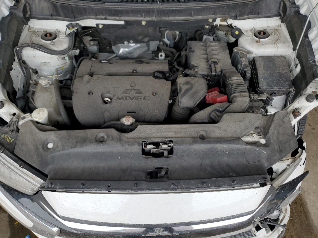 MITSUBISHI OUTLANDER ES