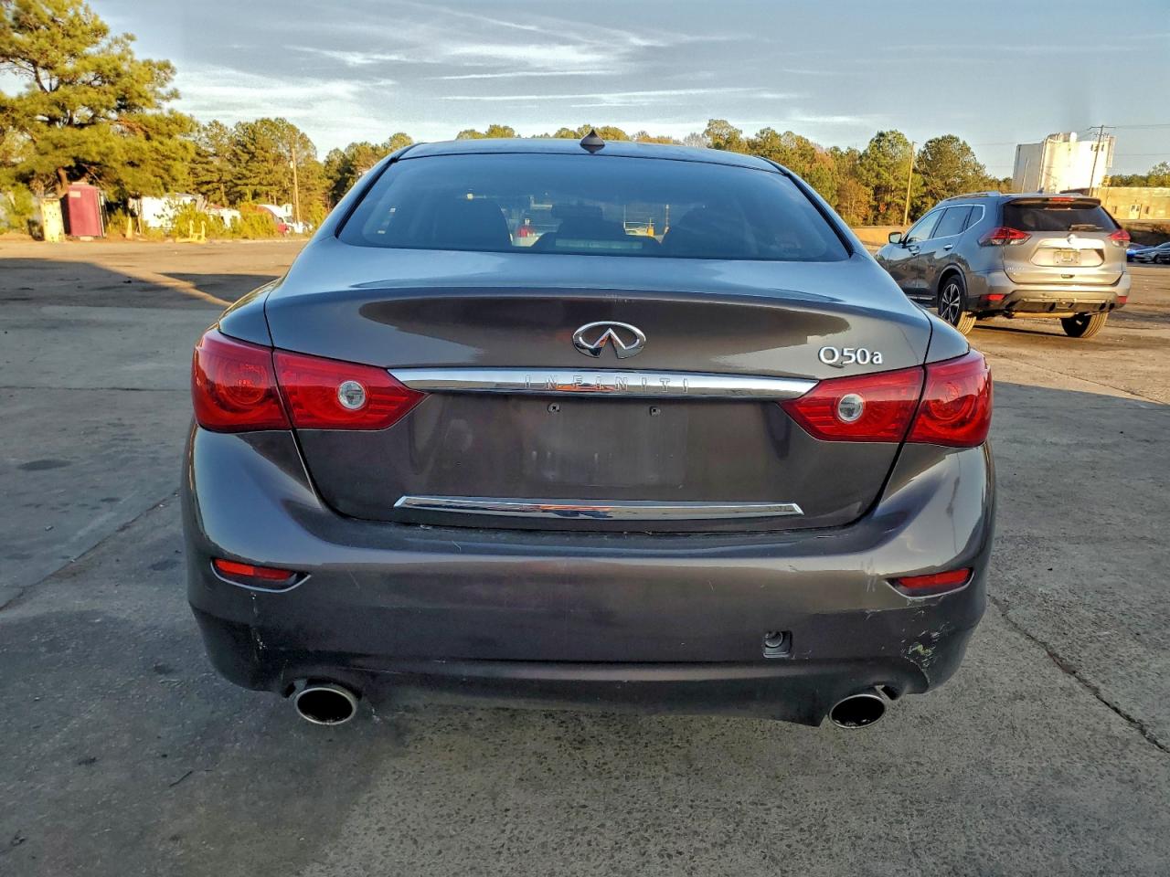 INFINITI Q50 BASE