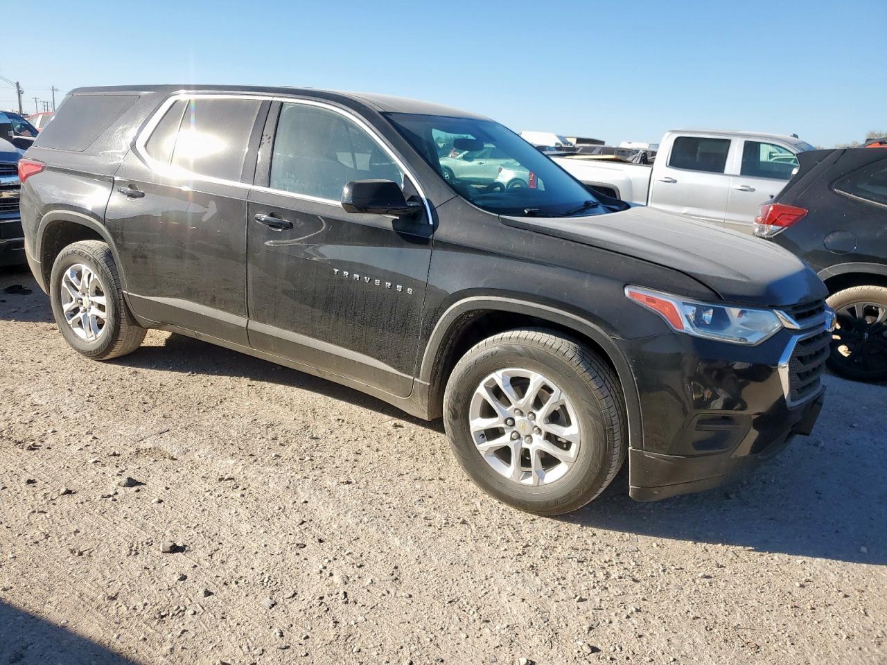 CHEVROLET TRAVERSE LS