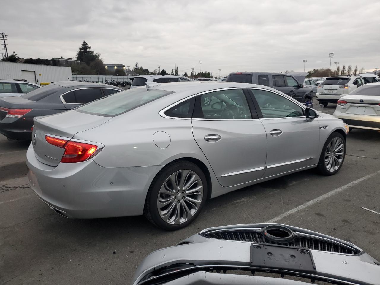 BUICK LACROSSE PREMIUM