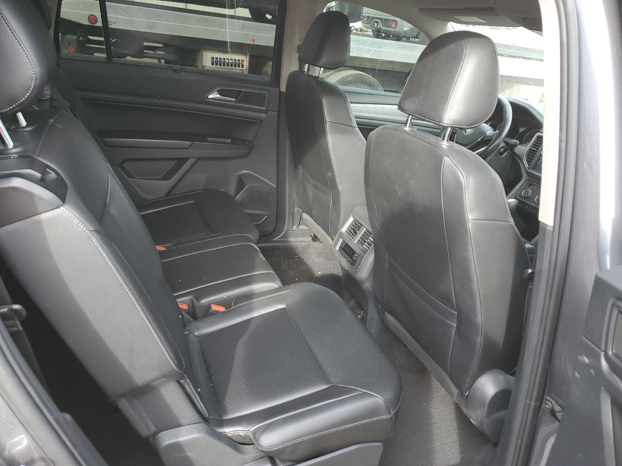 Lot #3312226112 2018 VOLKSWAGEN ATLAS SE