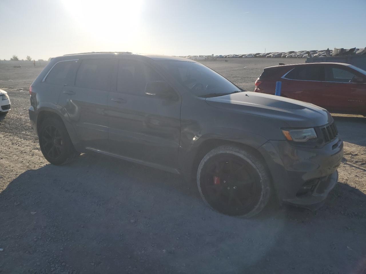 JEEP GRAND CHEROKEE SRT-8