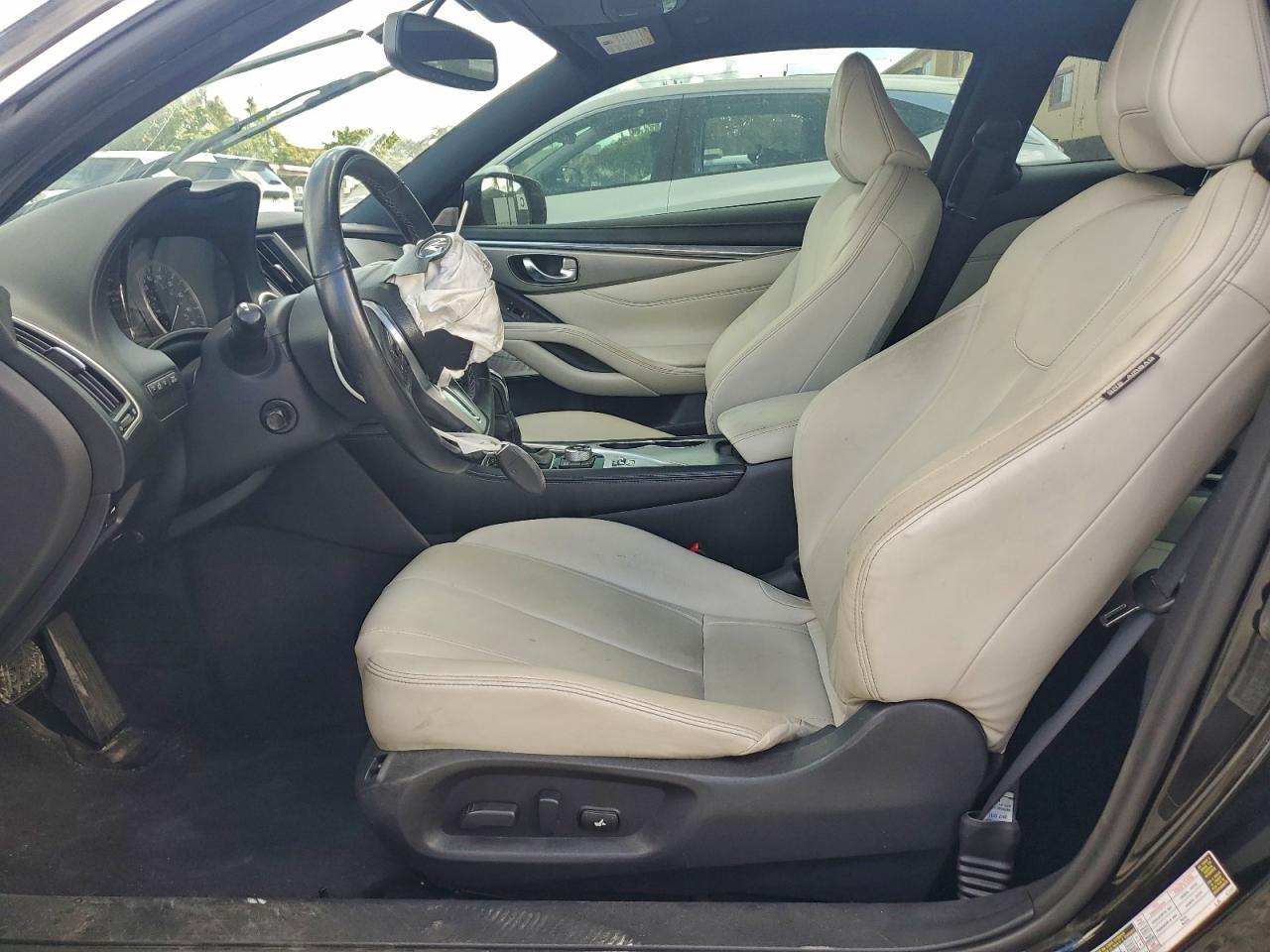 INFINITI Q60 PREMIUM