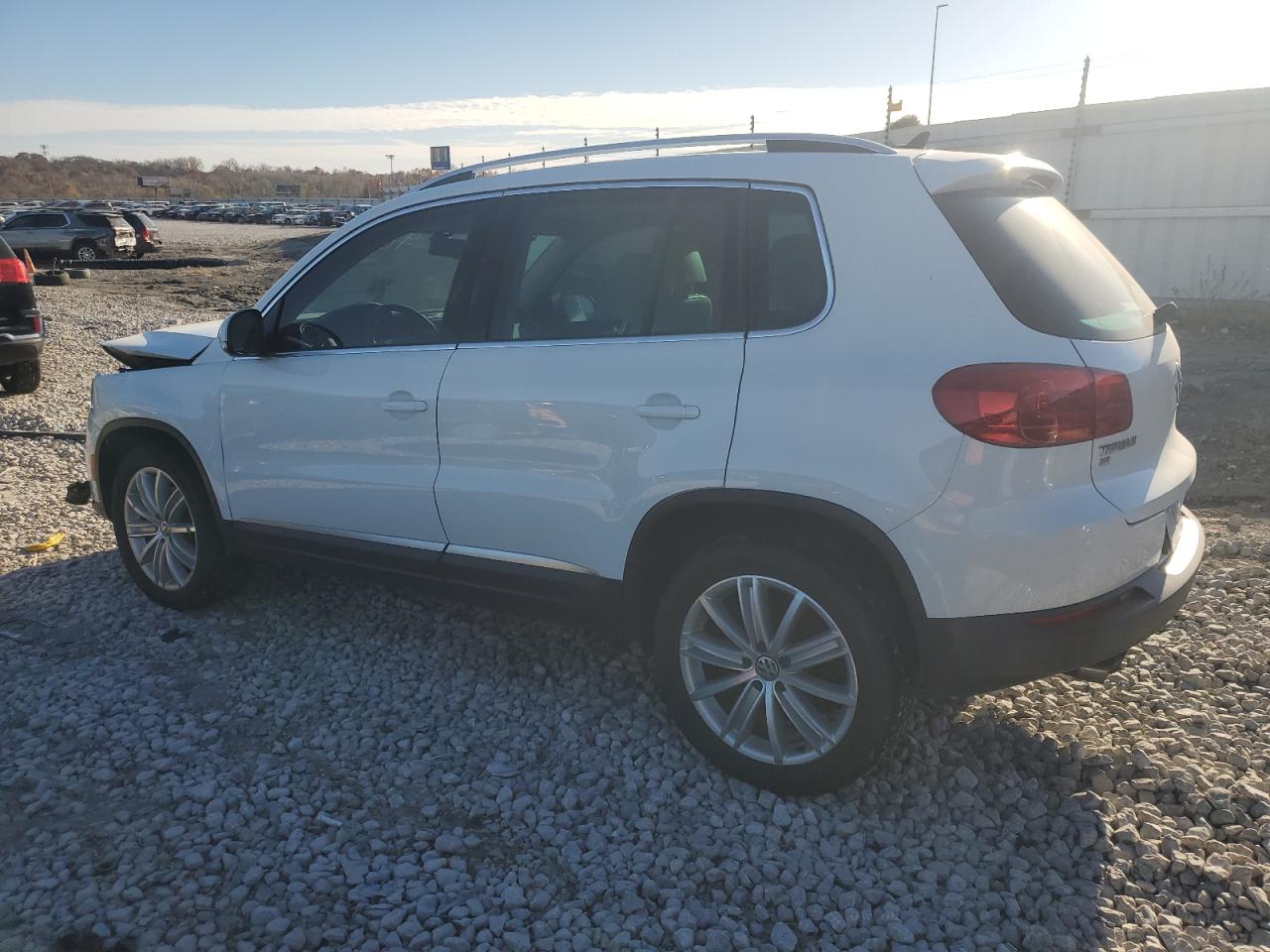 VOLKSWAGEN TIGUAN S