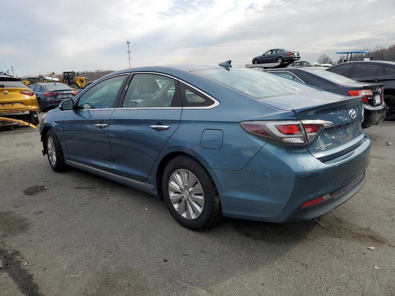 HYUNDAI SONATA HYBRID