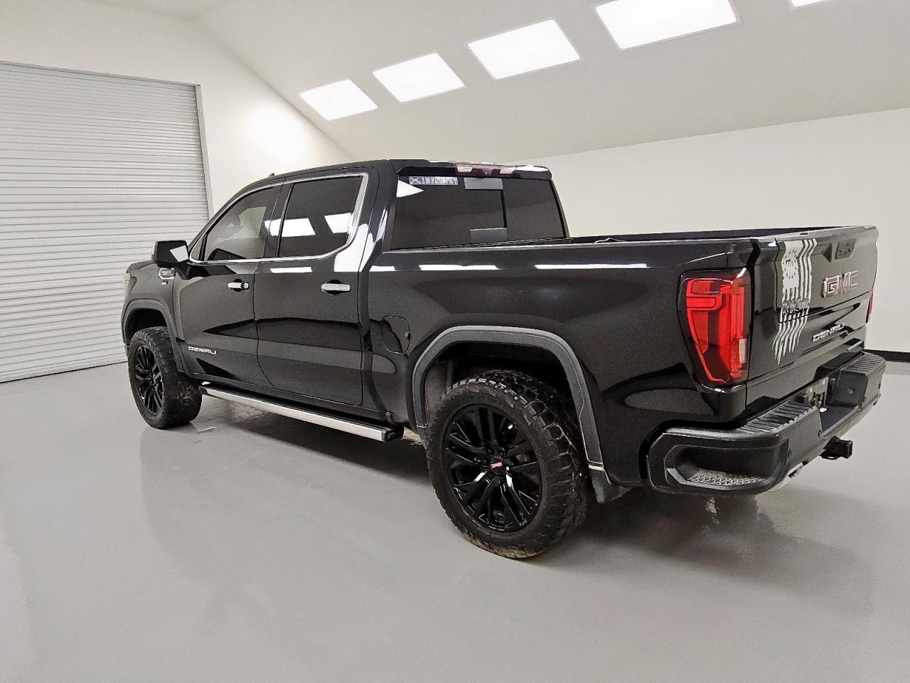GMC SIERRA K1500 DENALI