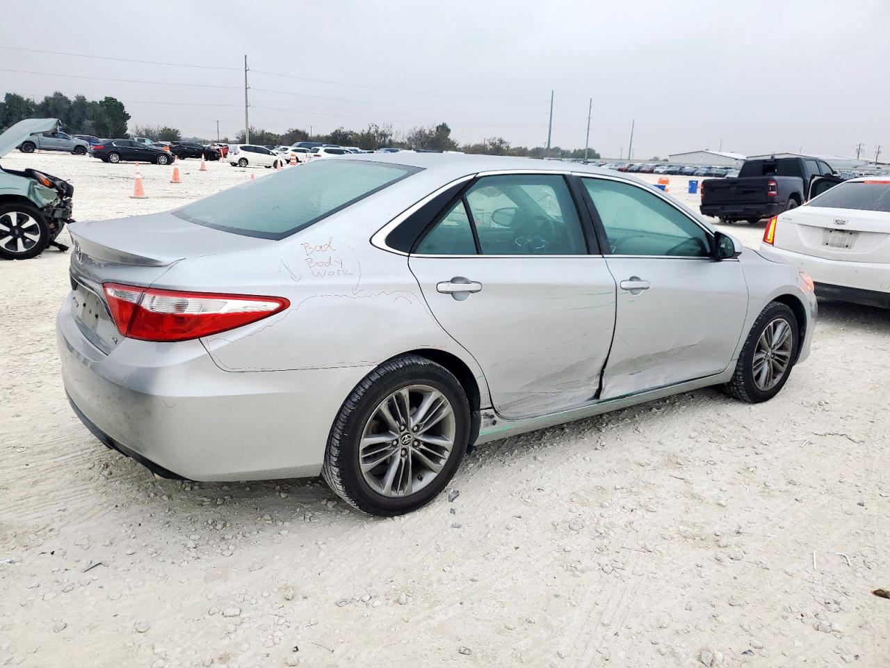 TOYOTA CAMRY LE