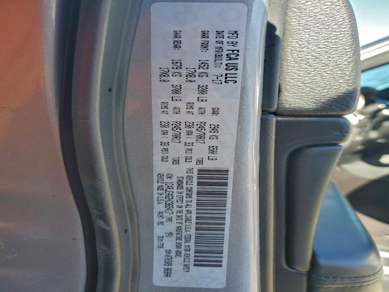 JEEP GRAND CHEROKEE LAREDO