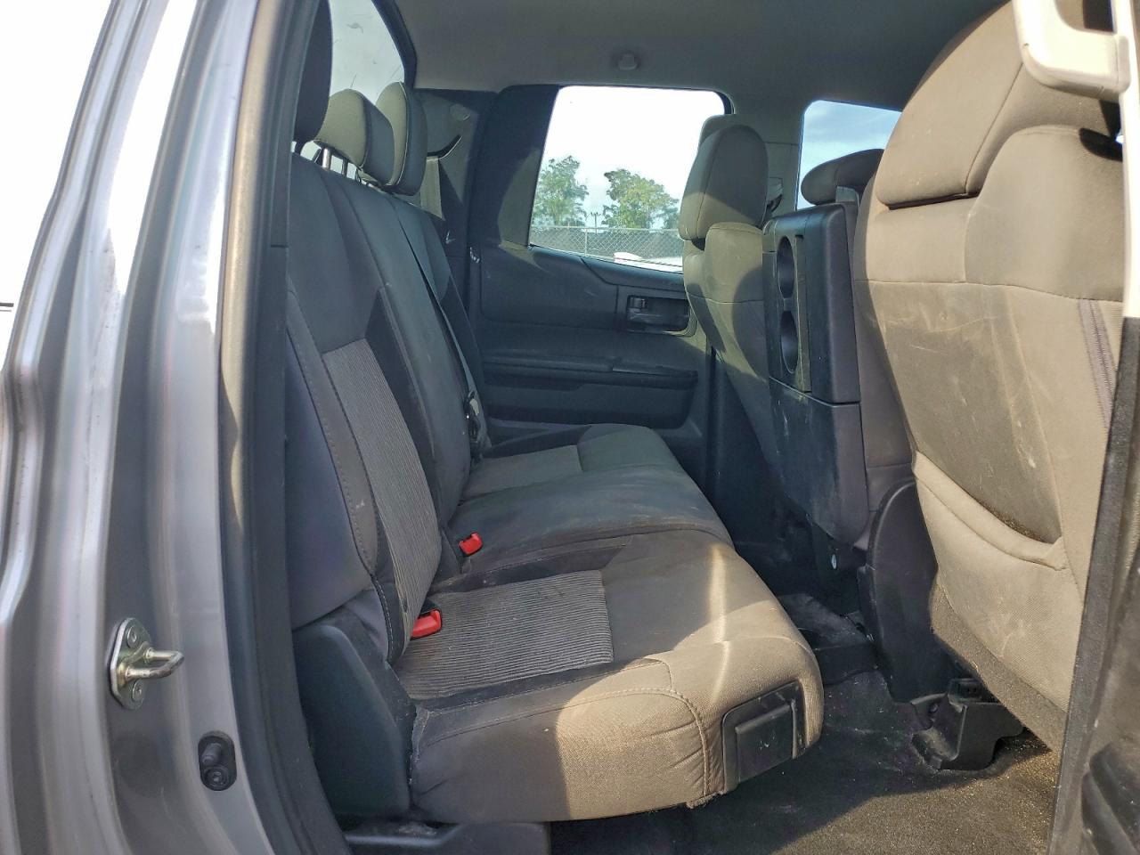 TOYOTA TUNDRA DOUBLE CAB SR