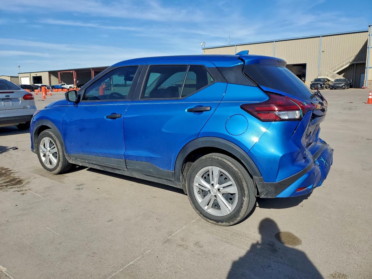 NISSAN KICKS S