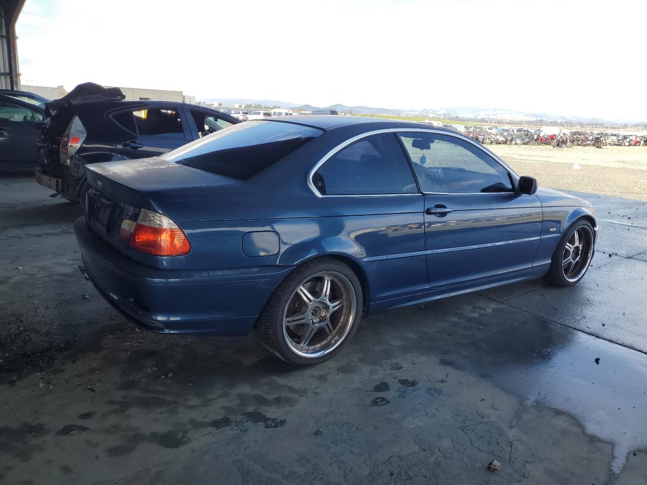 Lot #3287710015 2002 BMW 330 CI