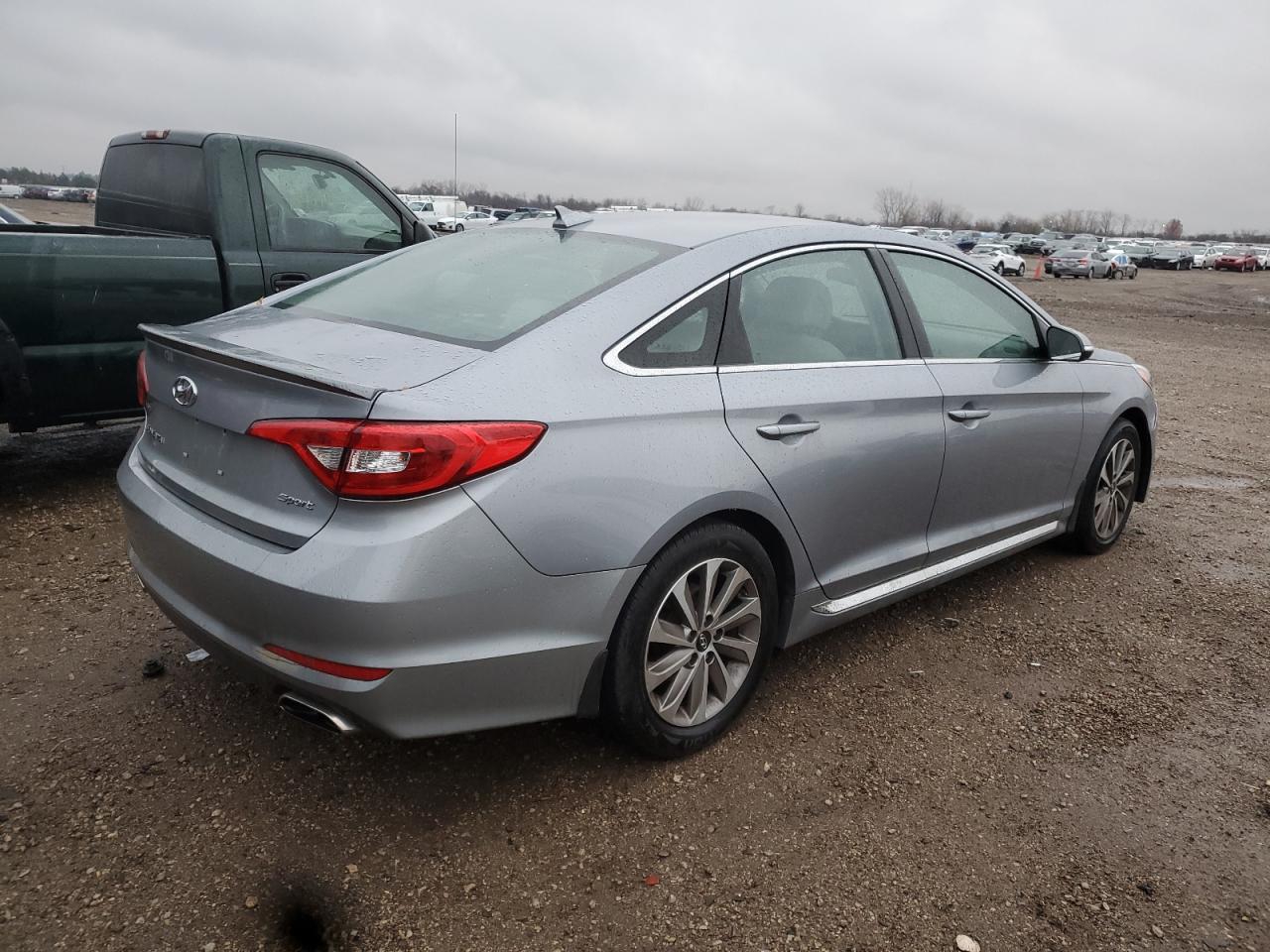 HYUNDAI SONATA SPORT