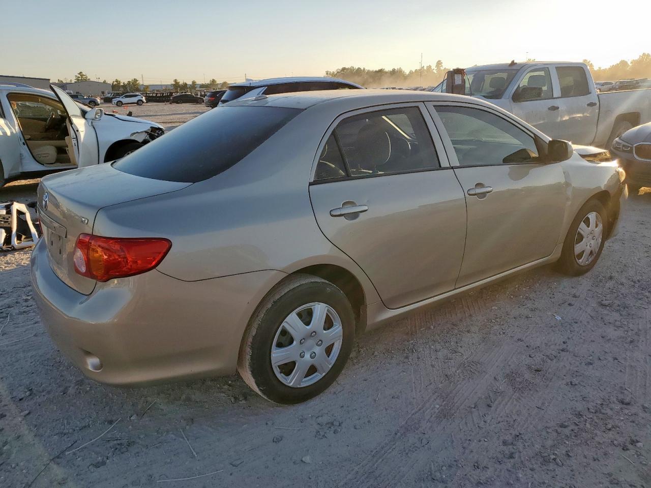 TOYOTA COROLLA BASE