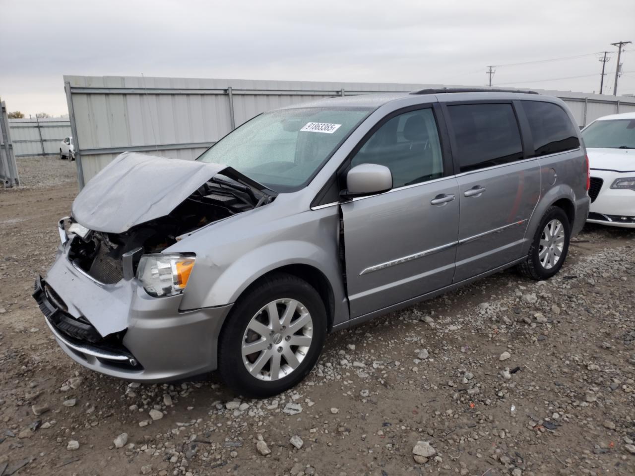 Lot #3301844375 2016 CHRYSLER TOWN & COU