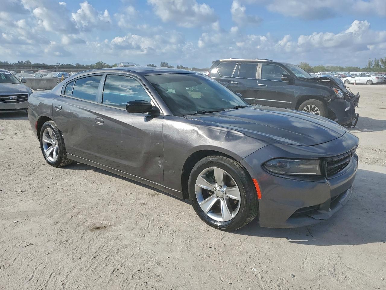 DODGE CHARGER SXT