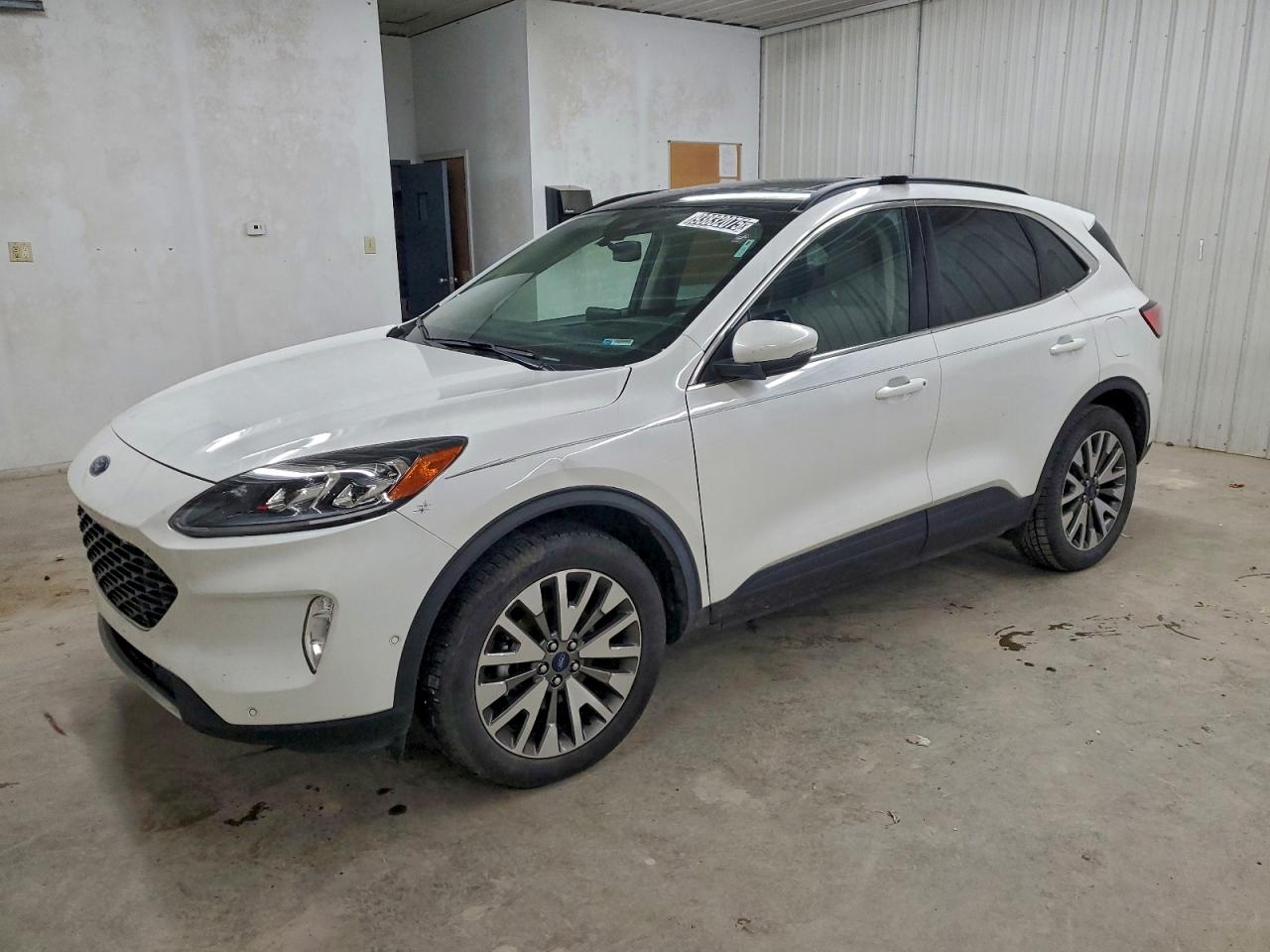 FORD ESCAPE TITANIUM