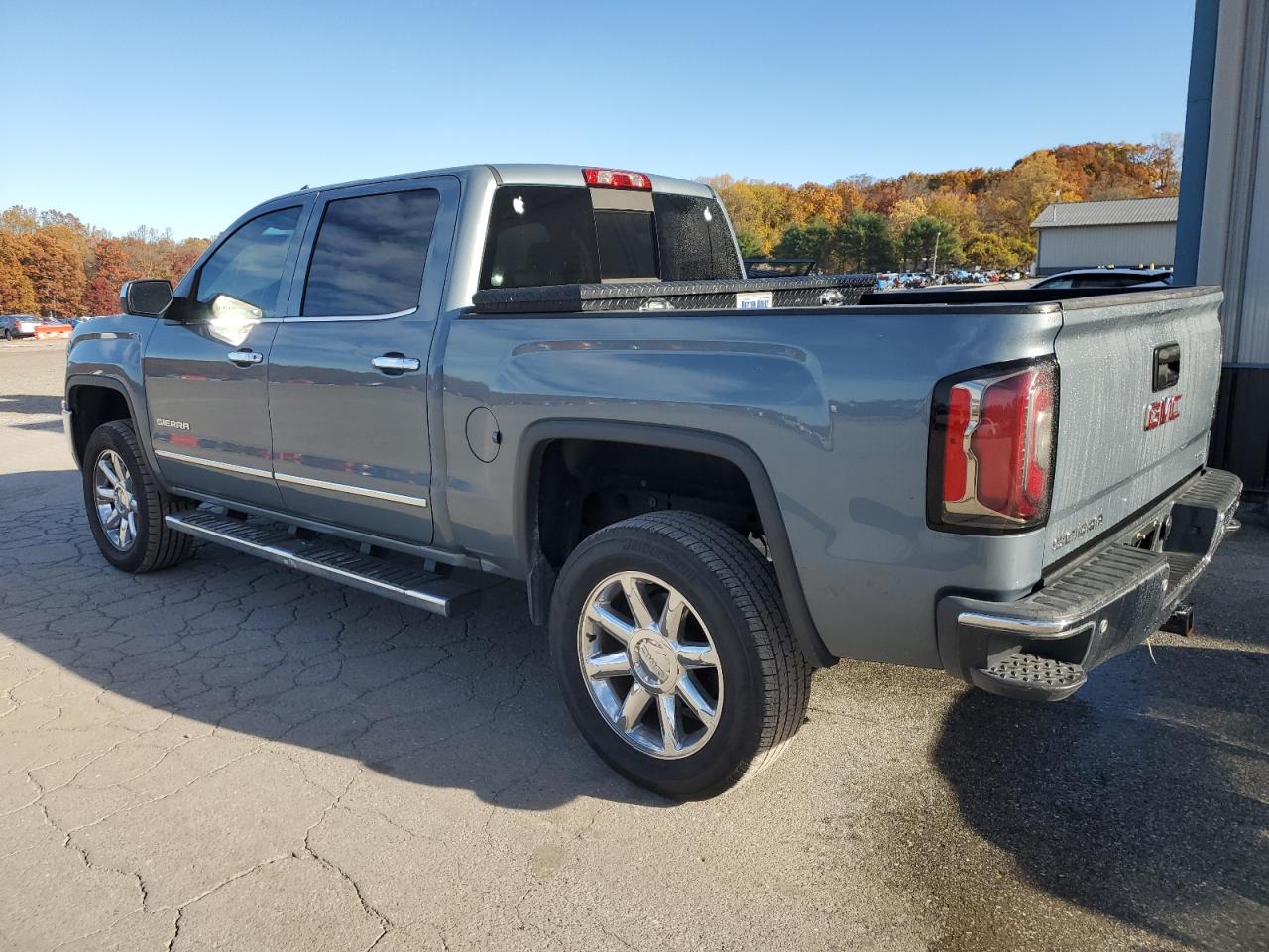 GMC SIERRA C1500 SLT
