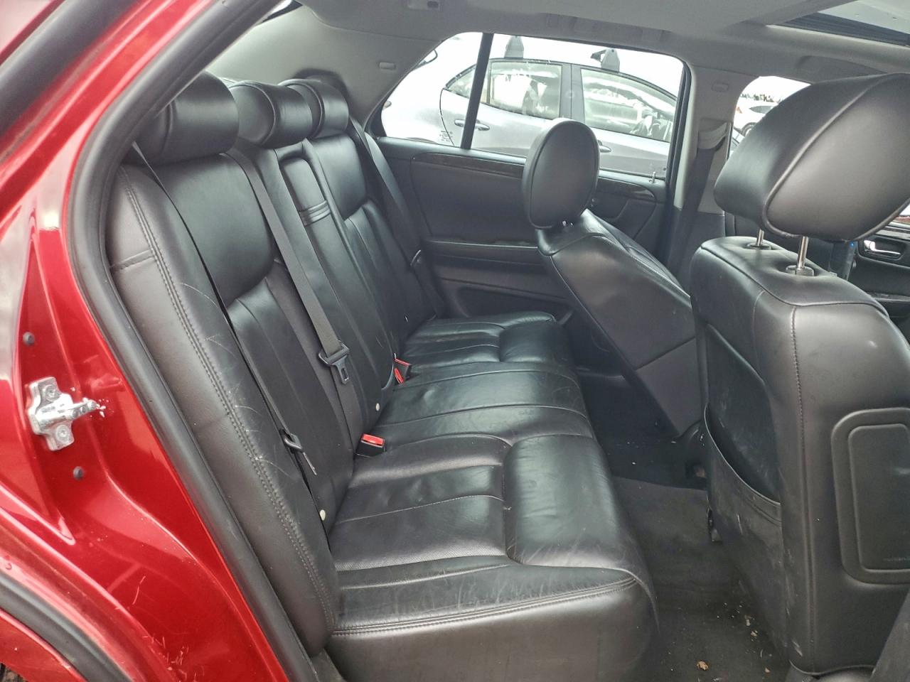 CADILLAC DTS LUXURY COLLECTION