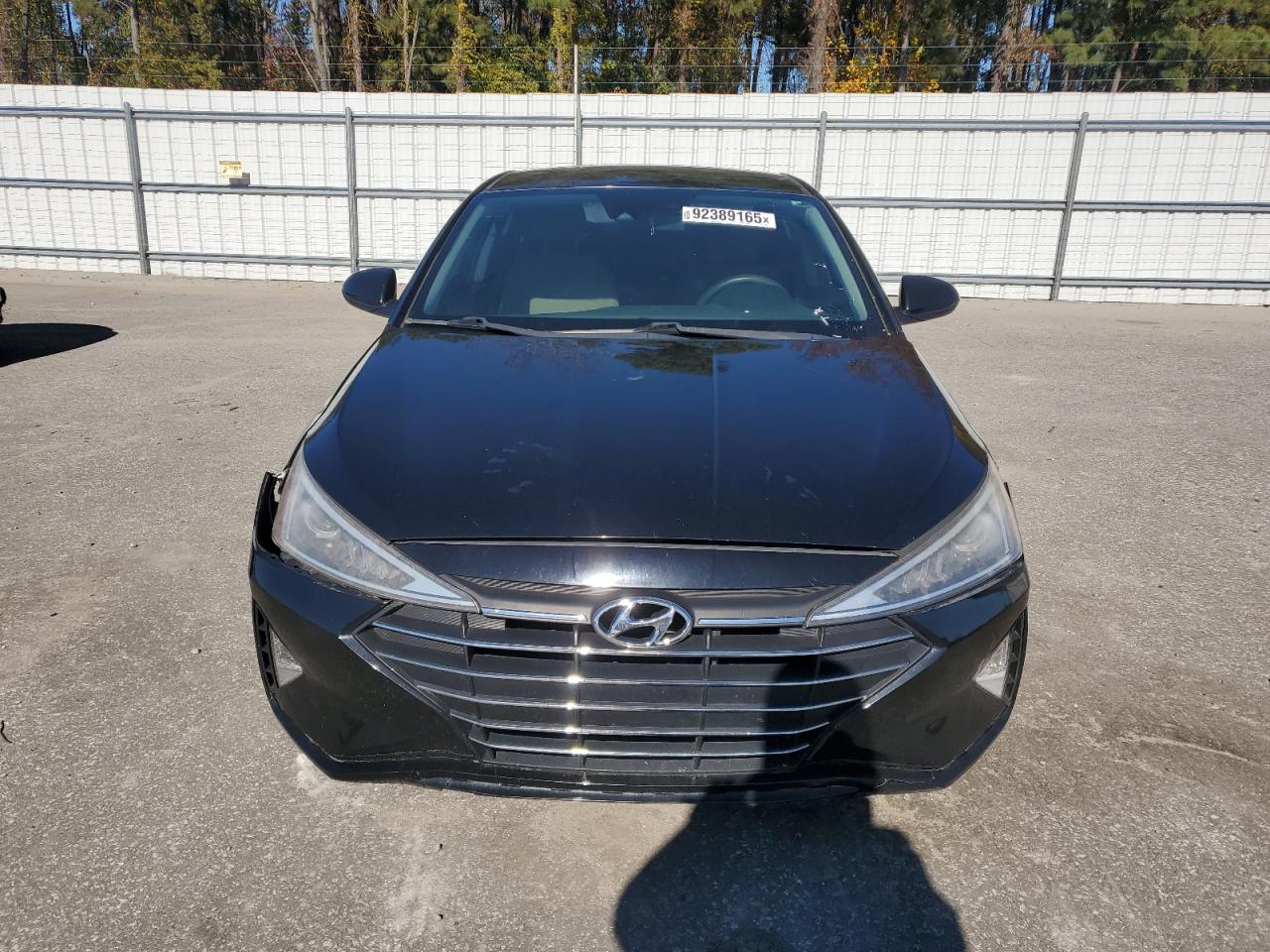 Lot #3301623640 2019 HYUNDAI ELANTRA SE