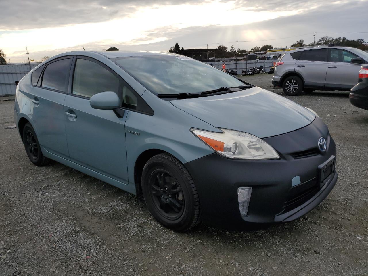 TOYOTA PRIUS
