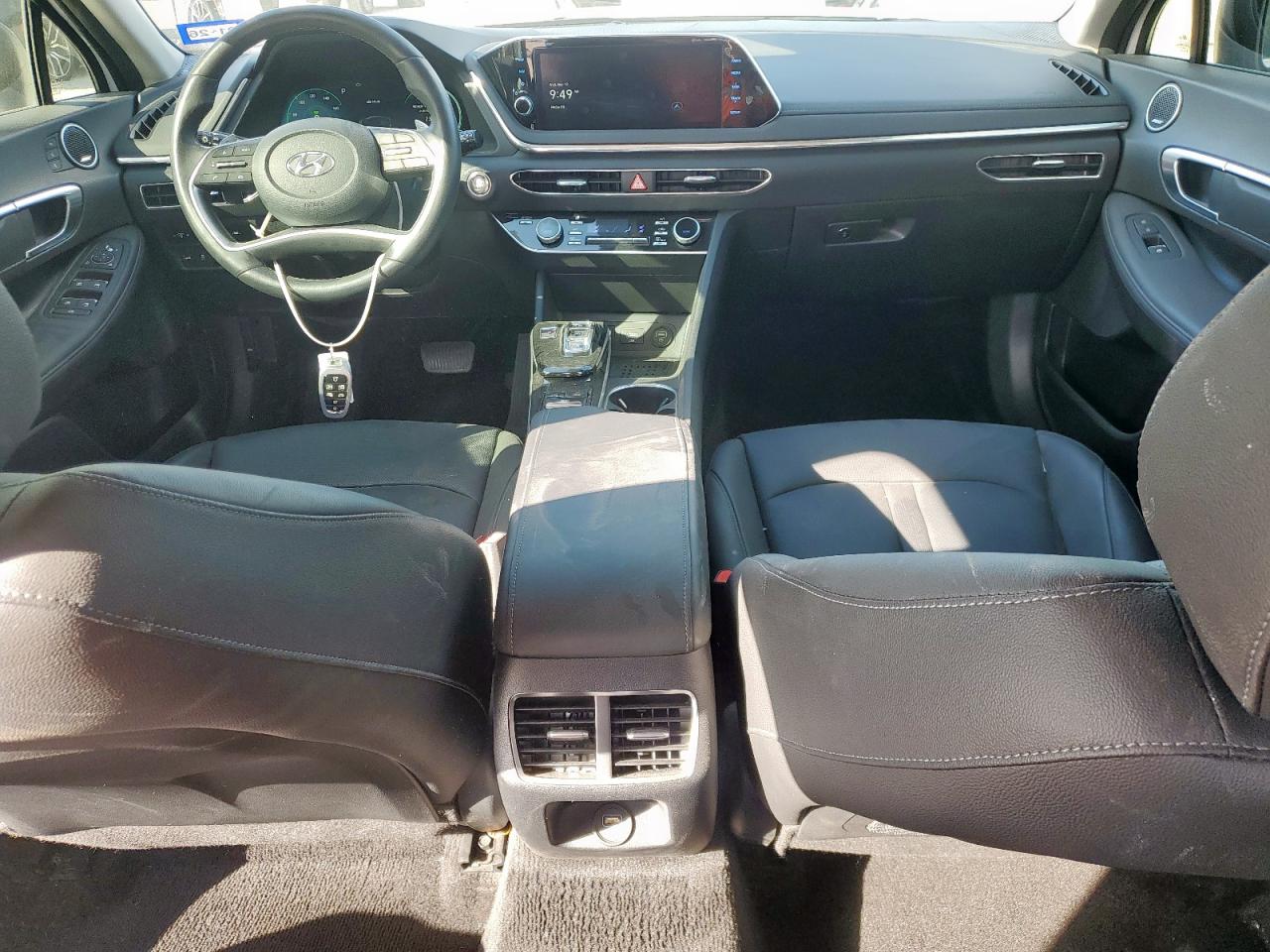 HYUNDAI SONATA HYBRID