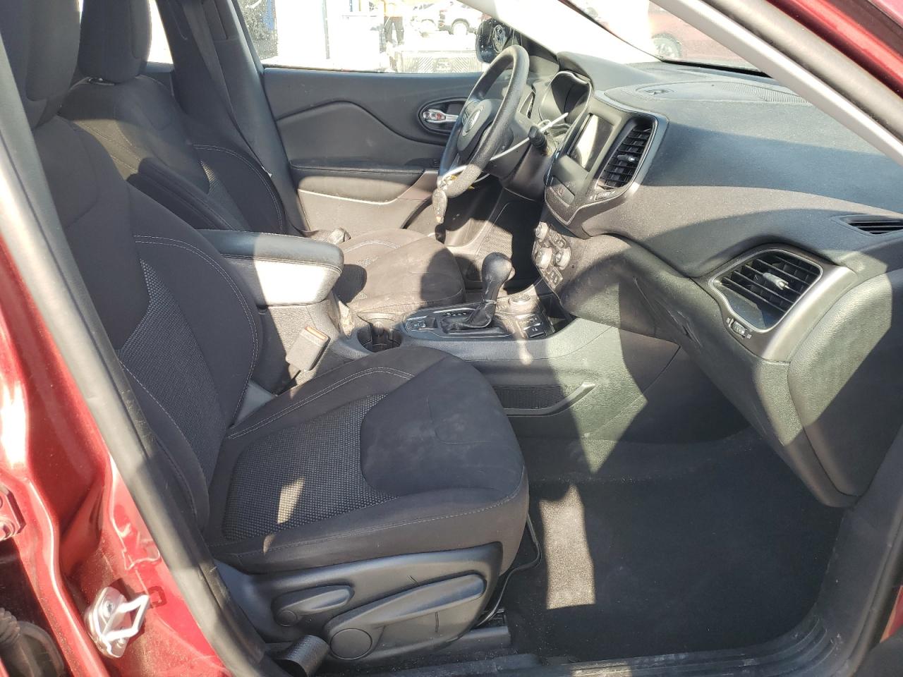 JEEP GRAND CHEROKEE LATITUDE