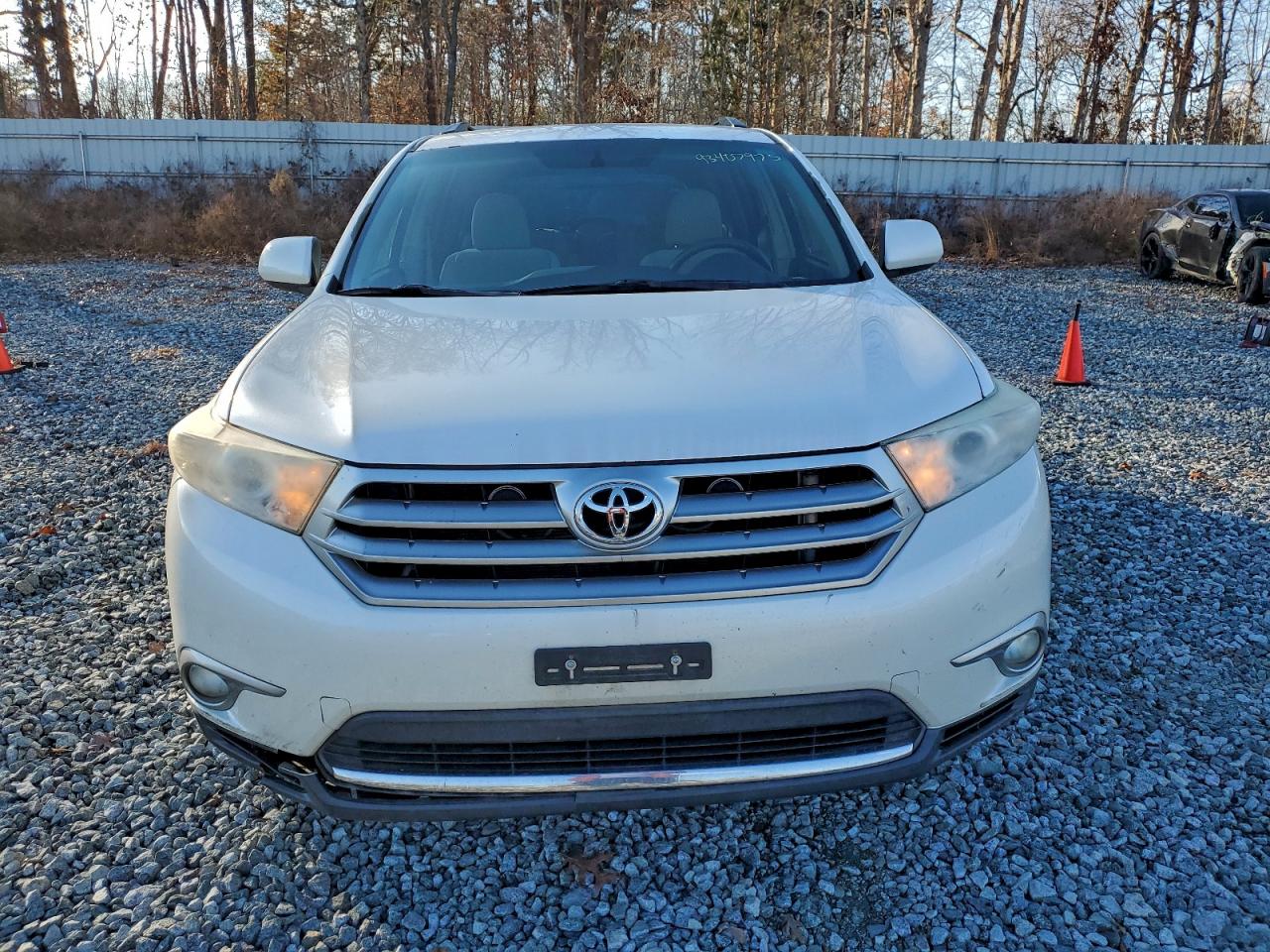 TOYOTA HIGHLANDER BASE