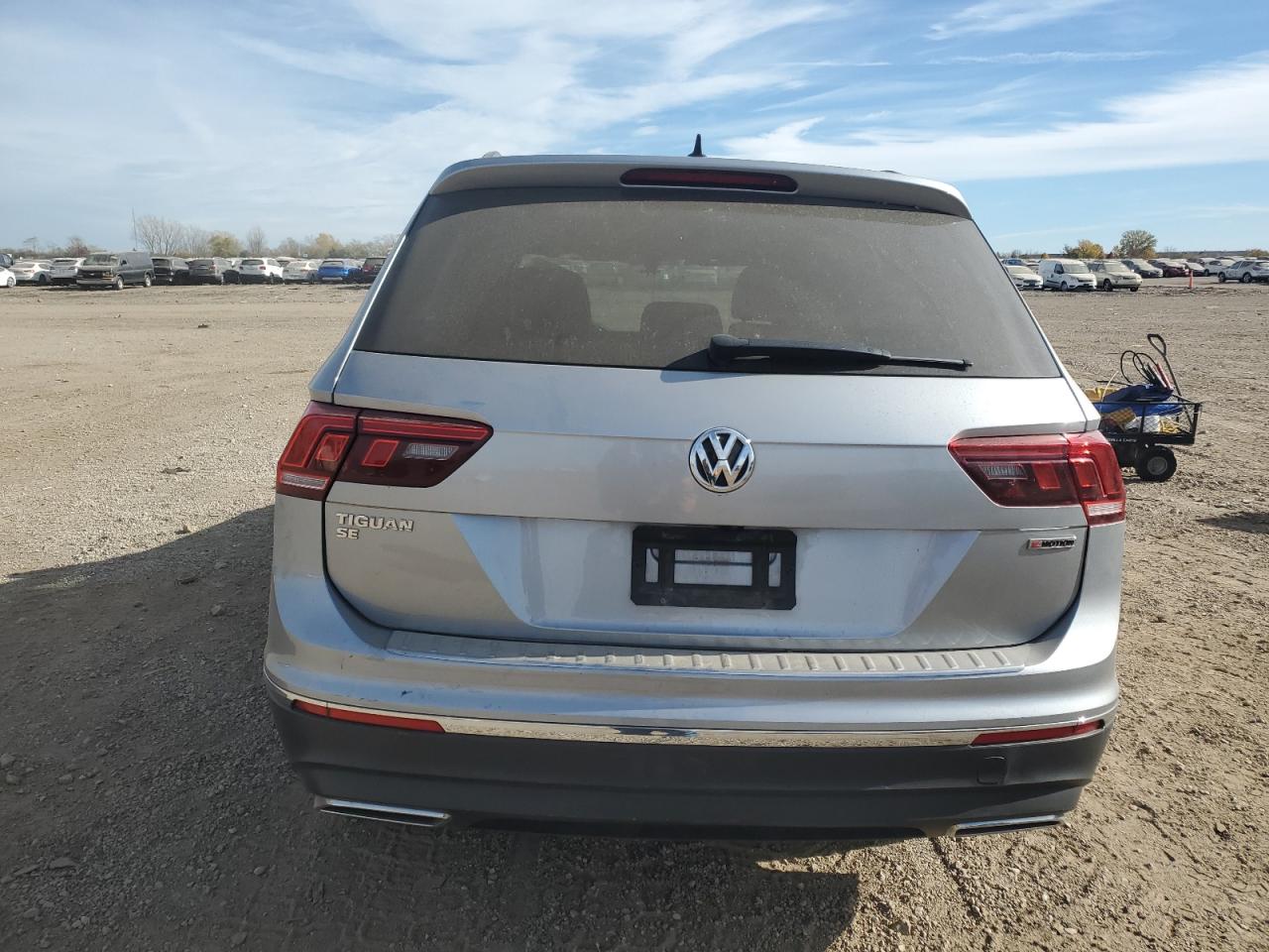 VOLKSWAGEN TIGUAN SE