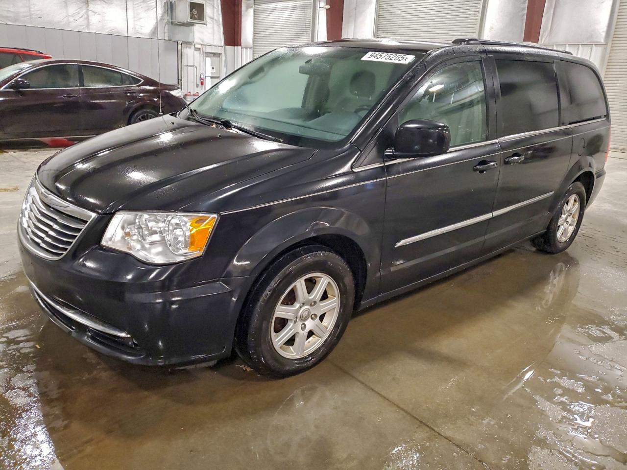 CHRYSLER TOWN & COUNTRY TOURING