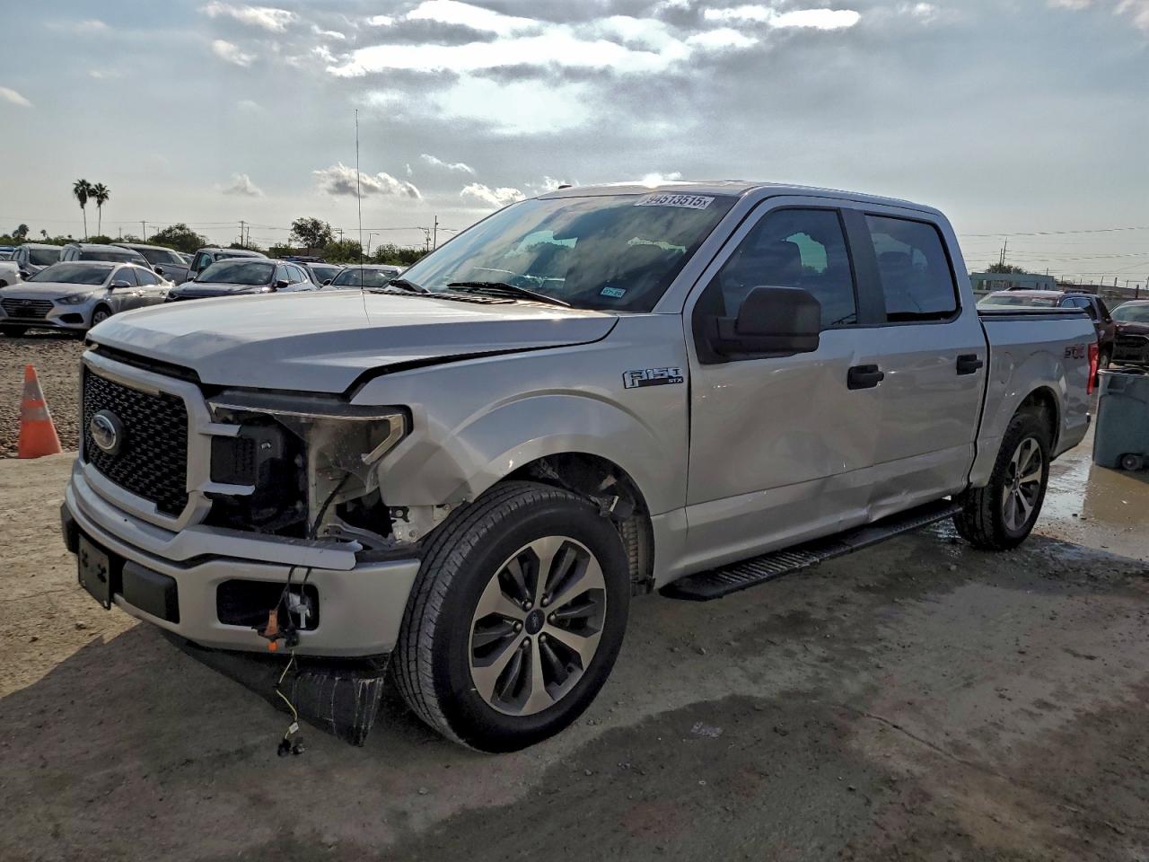Lot #3303628932 2019 FORD F150 SUPER