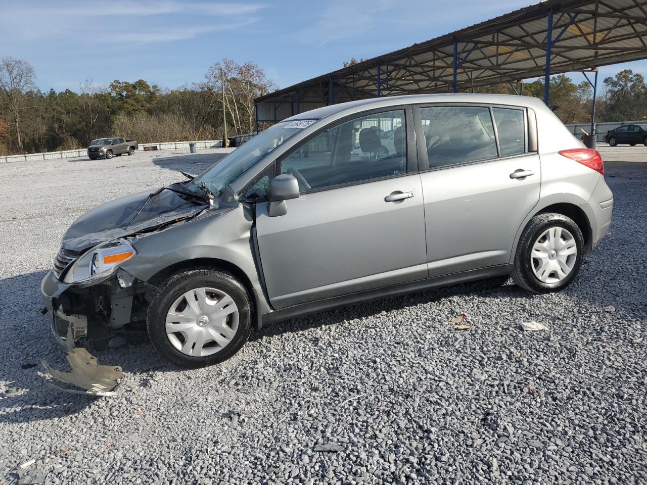 NISSAN VERSA S