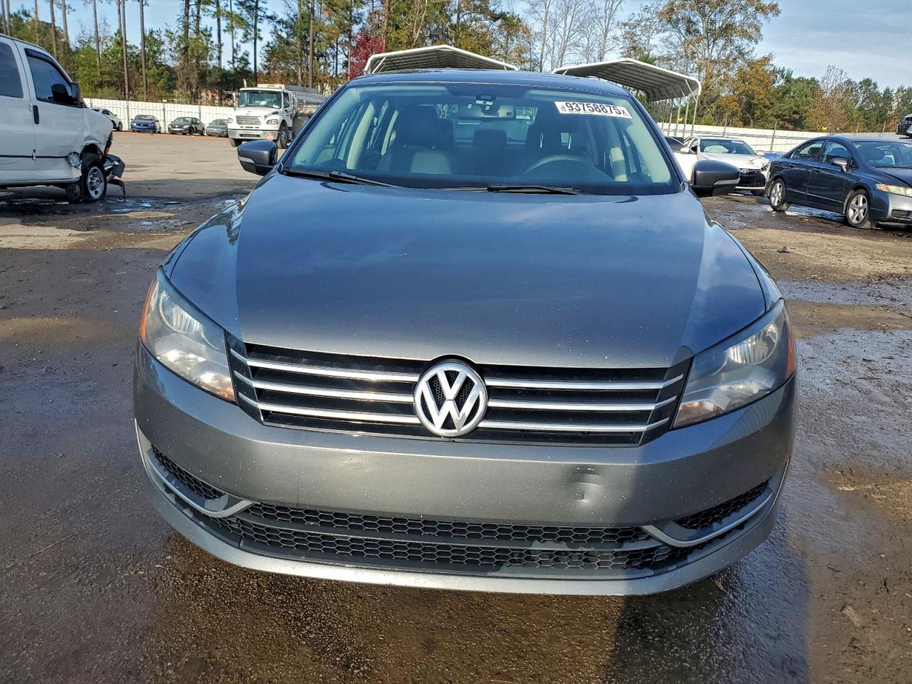 VOLKSWAGEN PASSAT SE