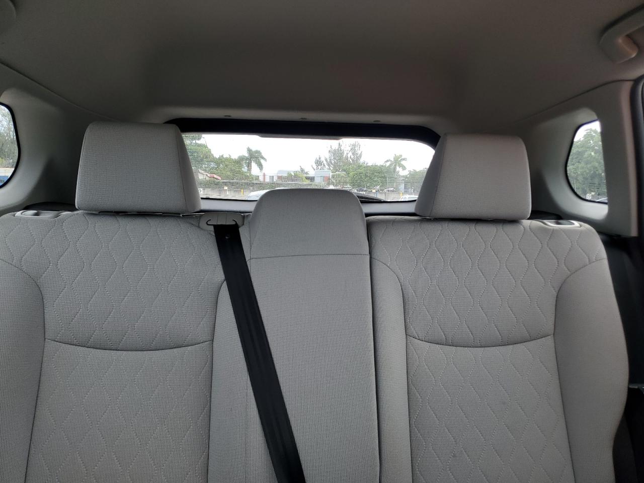 TOYOTA COROLLA CROSS LE